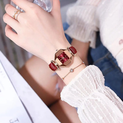 POEDAGAR® Royal And Elegant Quartz Leather Waterproof Watch For Women